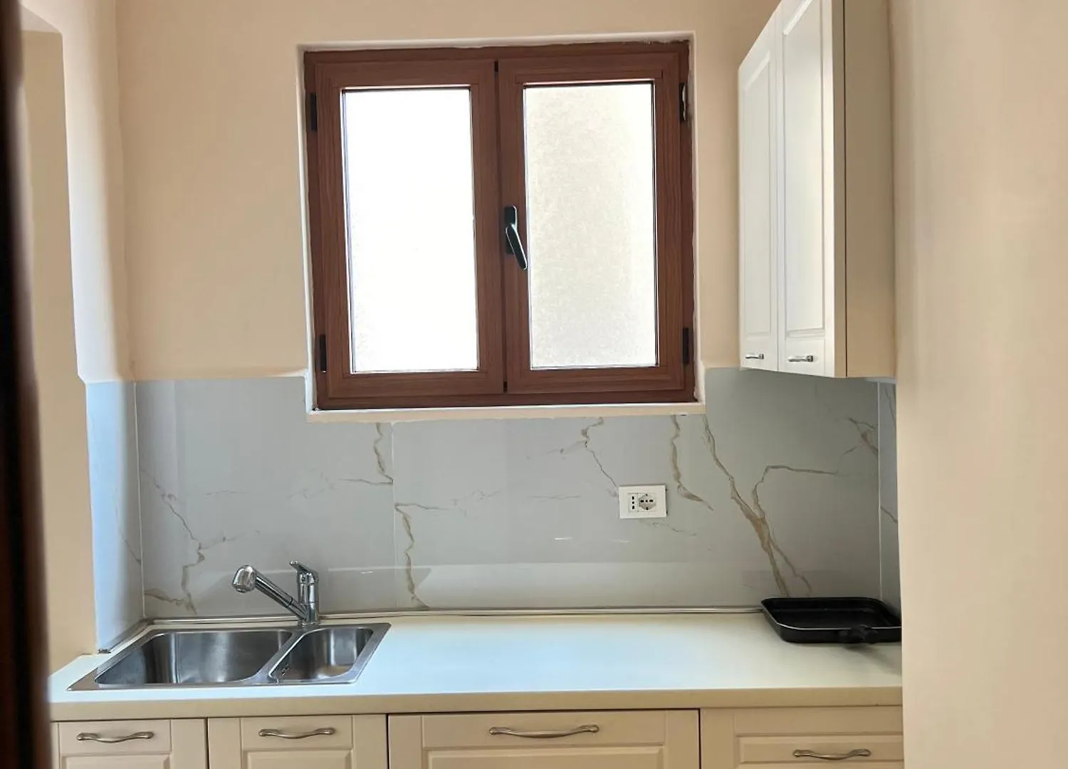 Skanderbeg Square Apartment 02 Tirana