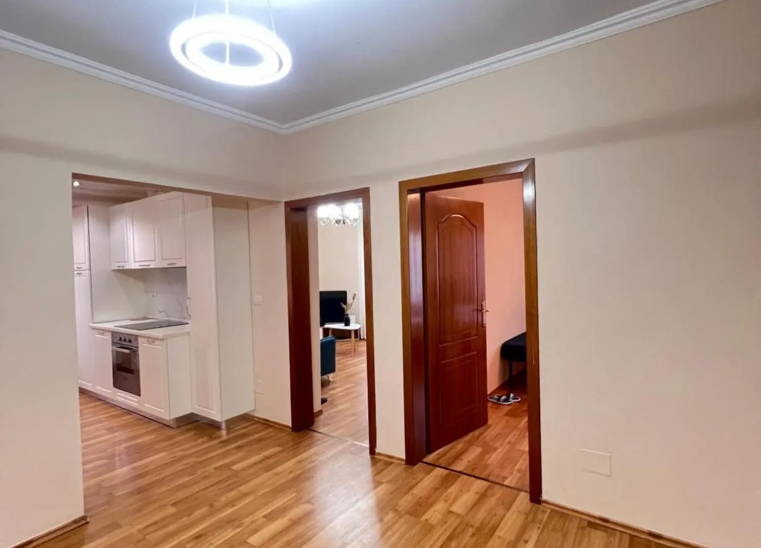 Skanderbeg Square Apartment 02 Tirana
